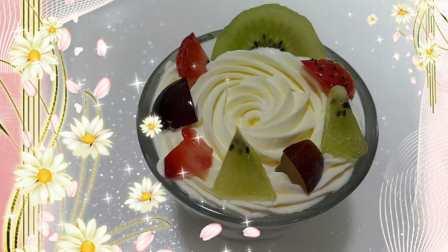 Homemade naked fresh fuits cake
